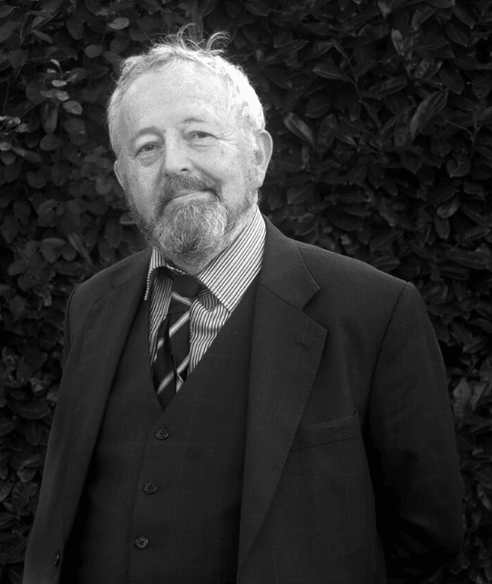 richard-graves Richard Perceval Graves Portrait Photograph